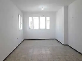 A LOUER APPARTEMENT S+2 A EZZAHRA