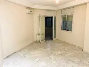 Appartement en S+2 de 150 m avec un jardin au Riad al andalous