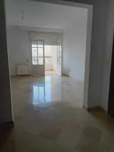 A louer appartement s+2 hts a cite ghazela pres rond-point technopole 