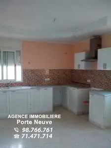 A louer un étage de villa s+2 96727333