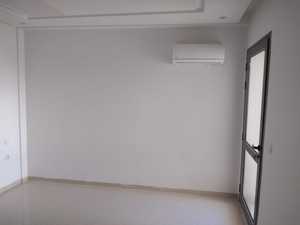 A louer appartement s+3 sans meuble à Kzama Est