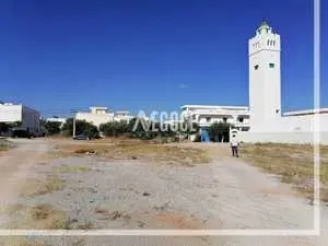  un terrain,situé à côté mosquée El Mrezga à 200mètres de la route principale