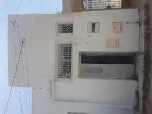 Petite maison à vendre route Tunis km 4