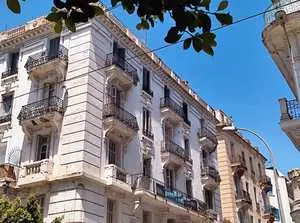 À vendre un appartement 80 m²,au troisième étage au centre ville de Tunis 