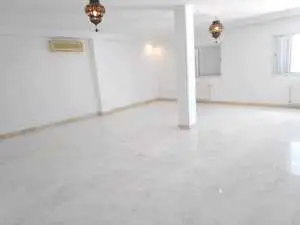 Étage de villa S+3 de 150 m² - La Marsa