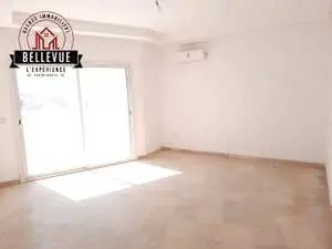 Appartement S+2 à Vendre Réf BV508