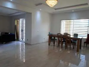 villa a soukra