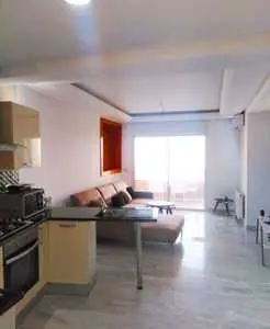 Ennasr 2 à louer appartement s+1 très haut standing meublé avec terrasse + wifi