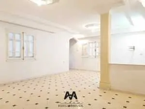 Un appartement S+3 vide à Nabeul en deuxième étage proche de toutes commodités. 