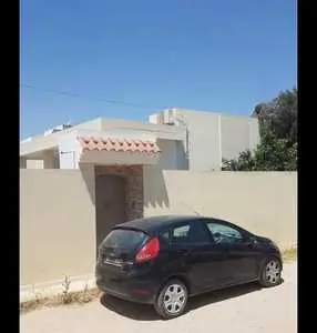 Maison à vendre Route tunis km 8