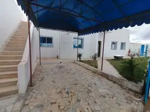 Une maison avec jardin a la compagne de hammamet g