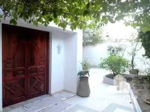 Belle villa S+3 avec jardin à Hammamet 