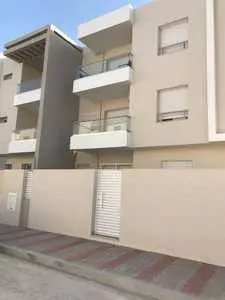 Appartement neuf de très haut standing à la Soukra