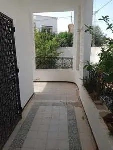 VILLA à BAYREM ETOUNSI BARDO