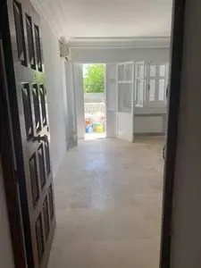 A vendre appartement S+3 a résidence wafa aouina