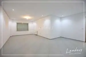 un appartement à vendre à cité wahat