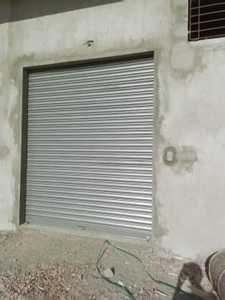 local commercial a louer size a route de tunis km 8 rue el horiya( ben hamadou)