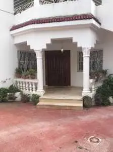 Un villa à vendre à la Soukra,Chotrana 3