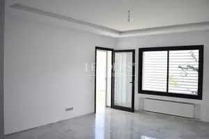 un appartement a vendre a la soukra 