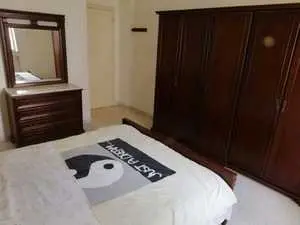 location appartement trois chambres salon meublé par jour à Tunis route la marsa