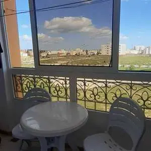 Appartement S+4 à vendre dans une résidence gardée à route Raoued (Enkhilette)