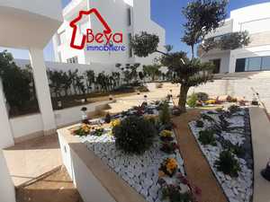 Hammamet nord,villa s+4 haut standing avec piscine 