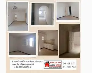 A VENDRE villa sur deux niveaux avec local commercial à el Mourouj 5