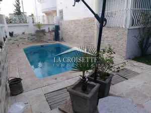 Un duplex meublé avec piscine à La Marsa MDL0184