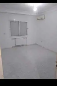 A louer un appartement s+2 au rez-de-chaussée à la Soukra prés de Hammadi Abid