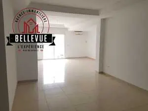 Appartement S+2 à Vendre Réf BV306