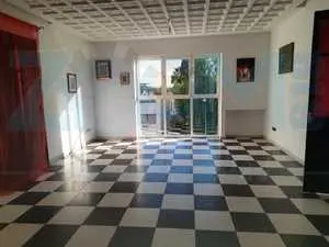 🔑 Un étage de villa S+3 à Menzah 4 