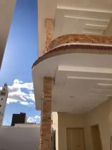 A vendre villa 2 étages separés à Gremda km 2.5 à côté clinique ibn khaldoun