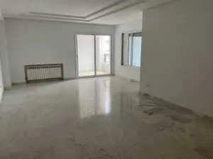 S+3 à vendre à la soukra