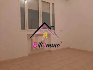 Un joli appartement s+2 à khzema charkia 