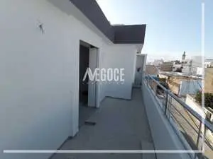 s+1 avec terrasse au 2éme étage à Hammamet