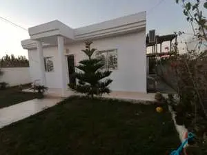 coquette villa avec jardin à Hammamet 