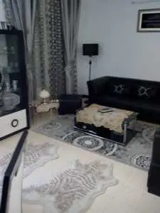 À Vendre Appartement S+2 route tunis sfax aryana km 1.5 .112m avec gaz de ville 