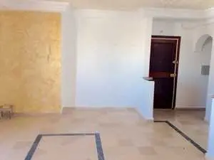 À louer à boumhal bassatine un appartement spacieux s+3 