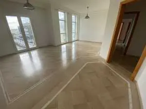 S+3 de 180m² au Lac 2