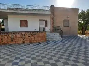 Grande villa sur un grand lot de terrain Rte al Afrane sfax 