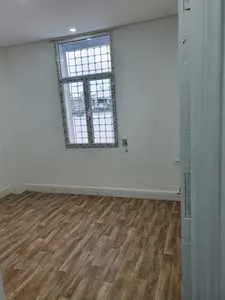 un appartement vide à rue d'Irak