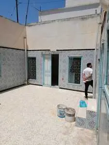 منزل عربي للبيع وسط مدينة نابل