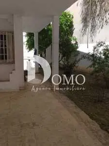 Villa de 500m2 ennasr 