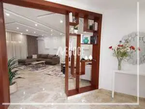 Villa s+3 meublé à Sidi Hammed à Vendre 28.913.594
