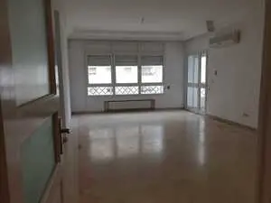 Appartement S+3 avec garage et cellier 