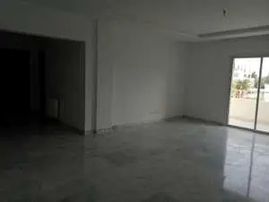 A louer 2 appartements s+3 neufs à La Soukra