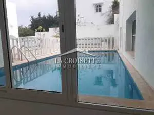 Villa S+5 avec piscine à Gammarth MVL0130
