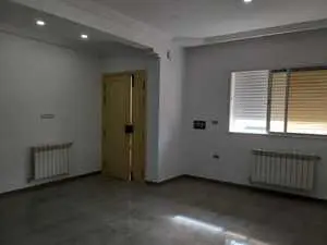 Étage de villa pour la location