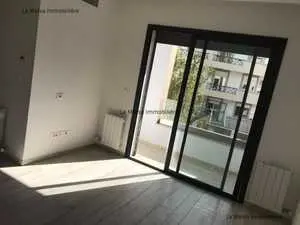 A louer un grand appartement s+1 à Sidi Daoued