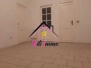 Un joli appartement s+2 à khzema charkia 